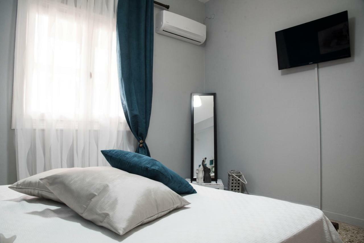 Cobalt Apartment Near Athens Airport Ártemida Kültér fotó